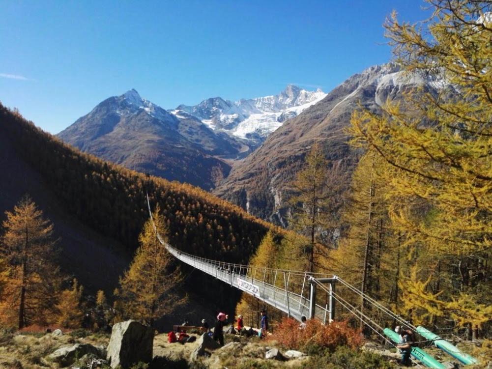Haus Valaisia - Randa Bei Zermatt Διαμέρισμα Εξωτερικό φωτογραφία